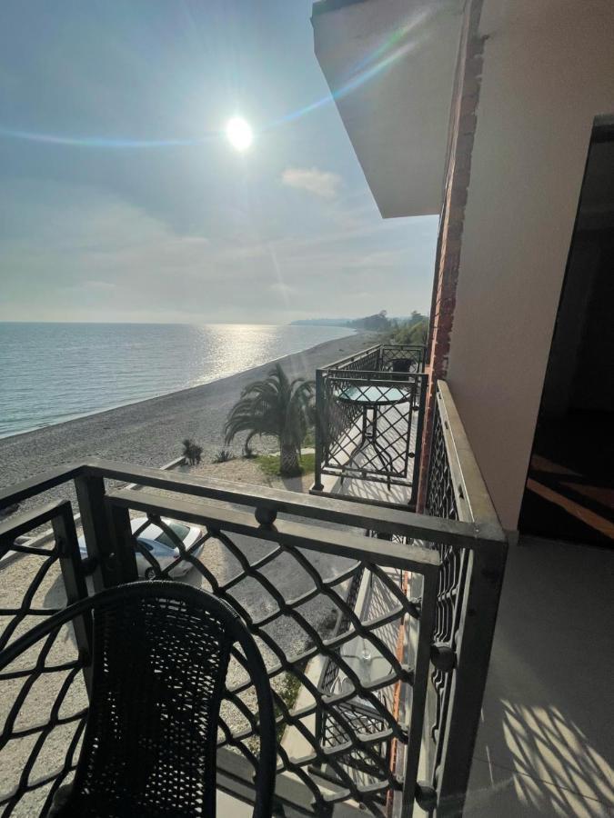 Leon Beach Hotel New Athos Kültér fotó