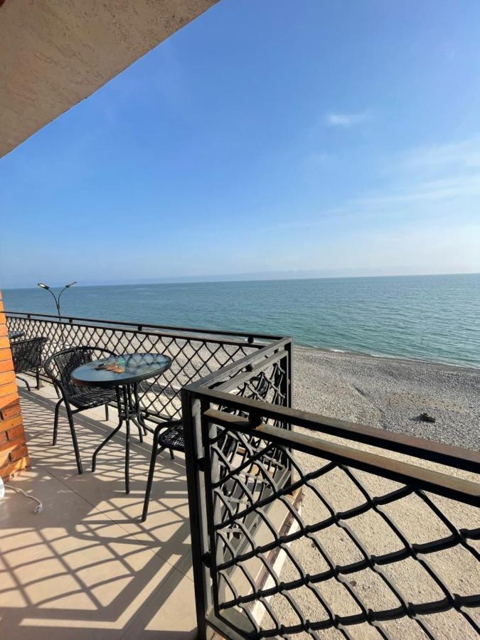 Leon Beach Hotel New Athos Kültér fotó