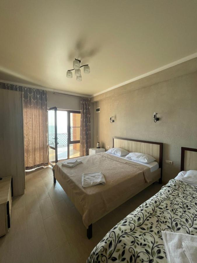 Leon Beach Hotel New Athos Kültér fotó